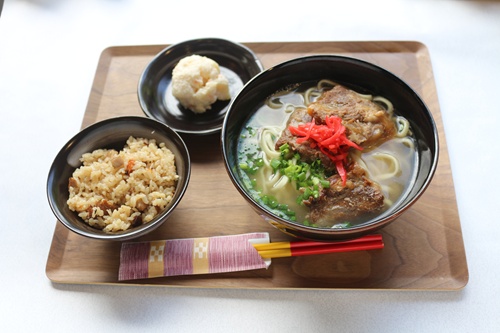 ソーキそば定食