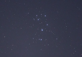 望遠鏡では、プレアデス星団を観望。
